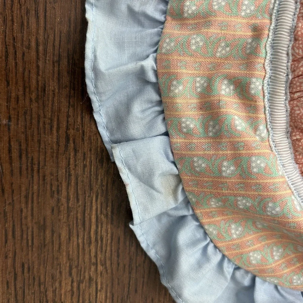 Vintage‎ 70s Toddler Prairie Bonnet Child Peach Calico Ruffle Brim Cottagecore